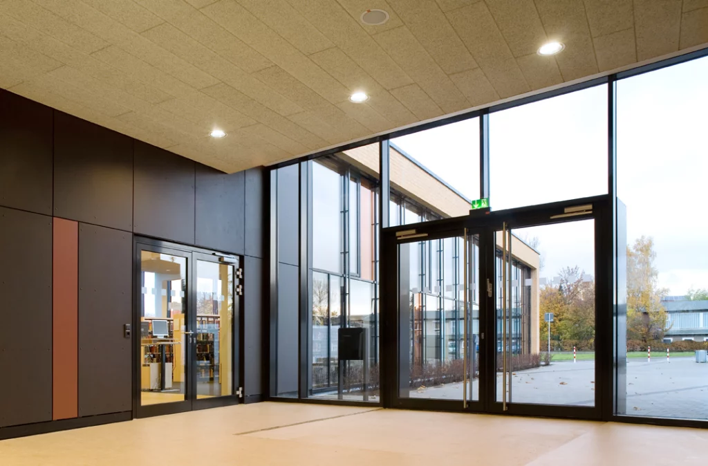 Mensa und Bibliothek Innenaufnahme Eingangsbereich